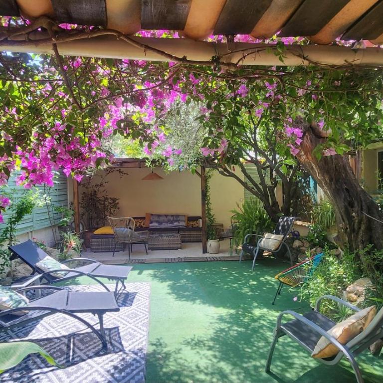 2 pièces, Proche centre ville, GIP ASFO, Jardin et Parking Privatifs - Appartement - 18