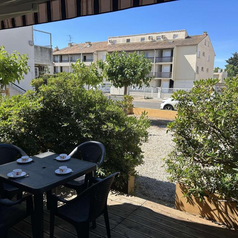 Appartement T2 tout équipé, 4 couchages, proche plage et centre - Parking privé, Le Grau-du-Roi - FR-1-250-102 - Apartment (5 Adults) - 1