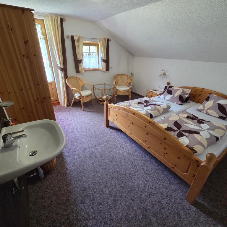 Ferienhof Strigl - Apartment mit 2 Schlafzimmern und Balkon - 11