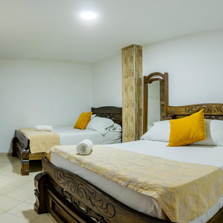 Olas del Mar Hotel by GHO Hoteles - Standard Quadruple Room - 2