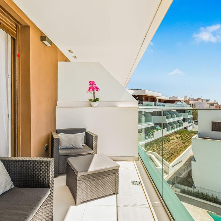Casa Feliz - 3 bed Apartment nr Estepona Town - Apartamento de 3 dormitorios - 25
