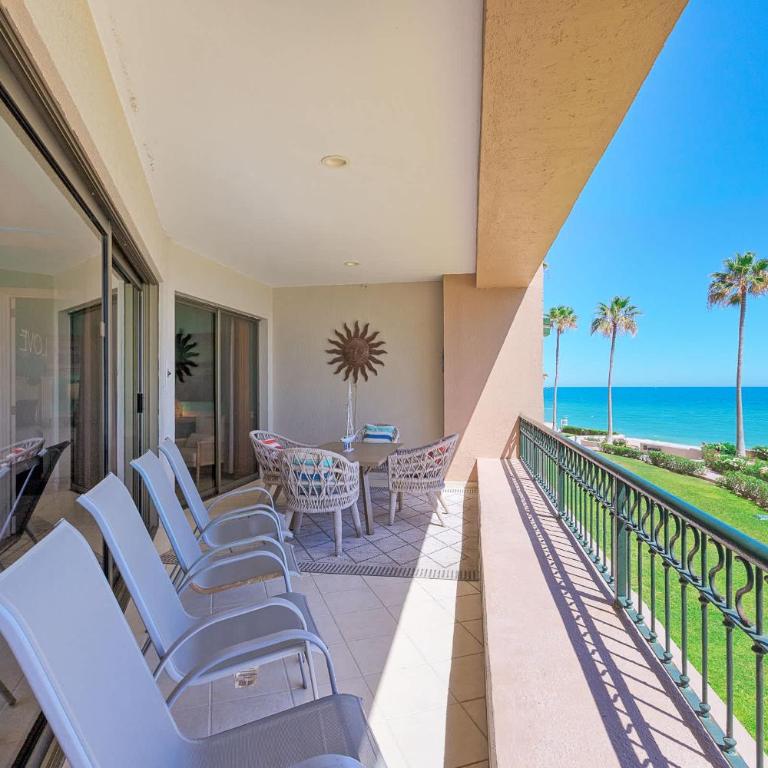 Sonoran Spa Amazing Oceanfront E206 - Appartement - 29