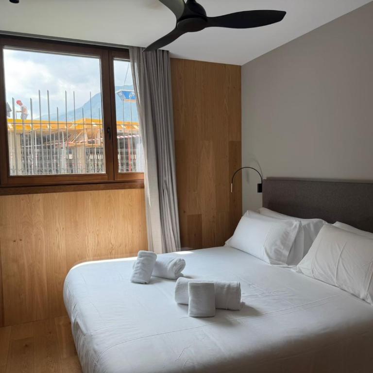 Luxury Mountain Stay l 1 Minute To Slopes l 6pax l GYM - SAUNA - POOL l by BonesVacances - Appartement 2 Chambres - 55