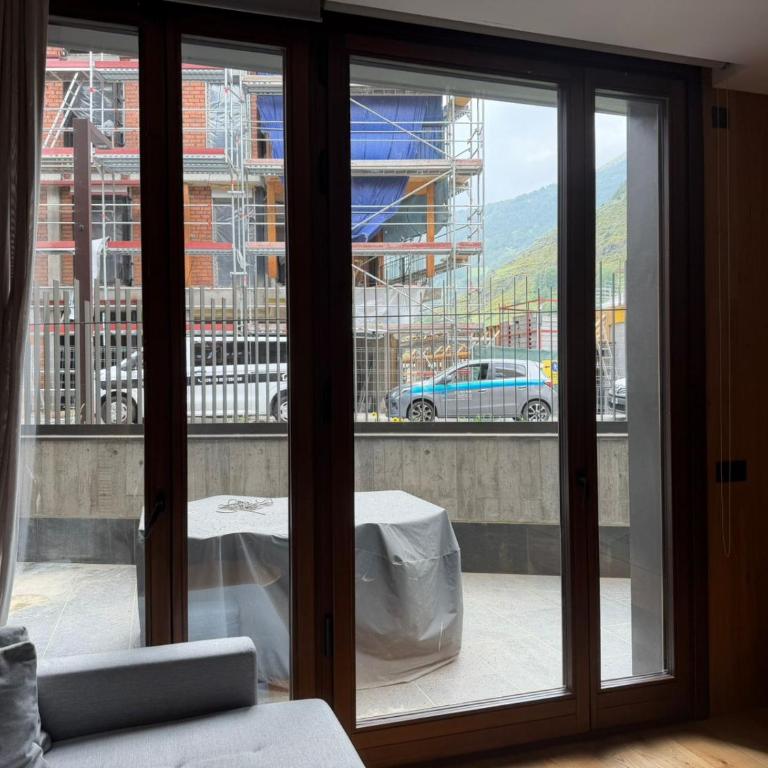 Un diamante de montaña l A Pie De Pistas De Esquí - Gimnasio - Sauna - Piscina l 6Pax l by BonesVacances - Apartment mit 2 Schlafzimmern - 5