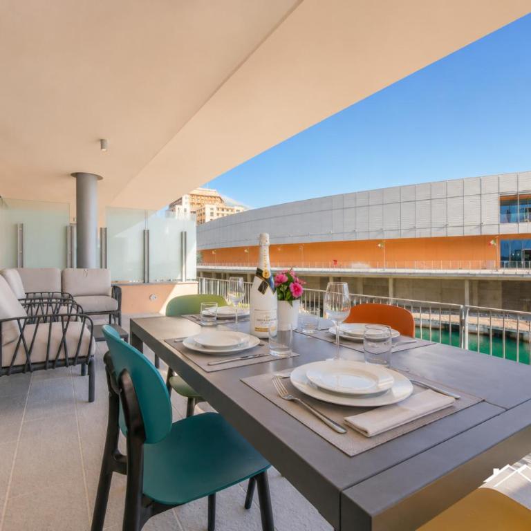 Waterfront Lux •1BR •A/C • Gym • Parking • By Tilo - Appartamento con 1 Camera da Letto e Terrazza - 21