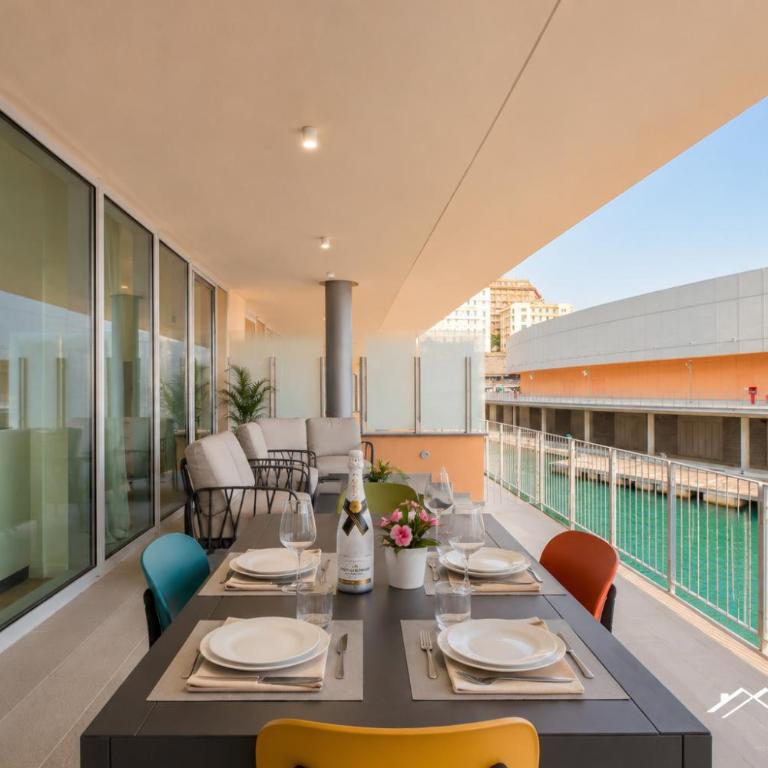 Waterfront Lux •1BR •A/C • Gym • Parking • By Tilo - Appartamento con 1 Camera da Letto e Terrazza - 22