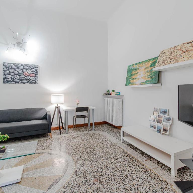GuestHost - Spacious Flat near Corvetto - Appartamento con 2 Camere da Letto - 4