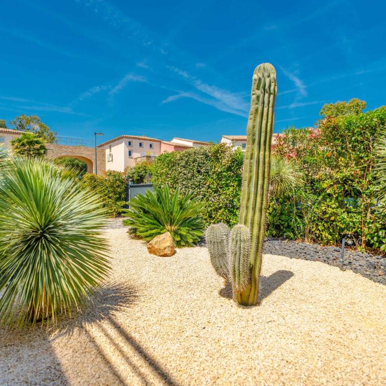 Villa Les Mures l Pool & Garden l Shellter Rentals - Villa - 39