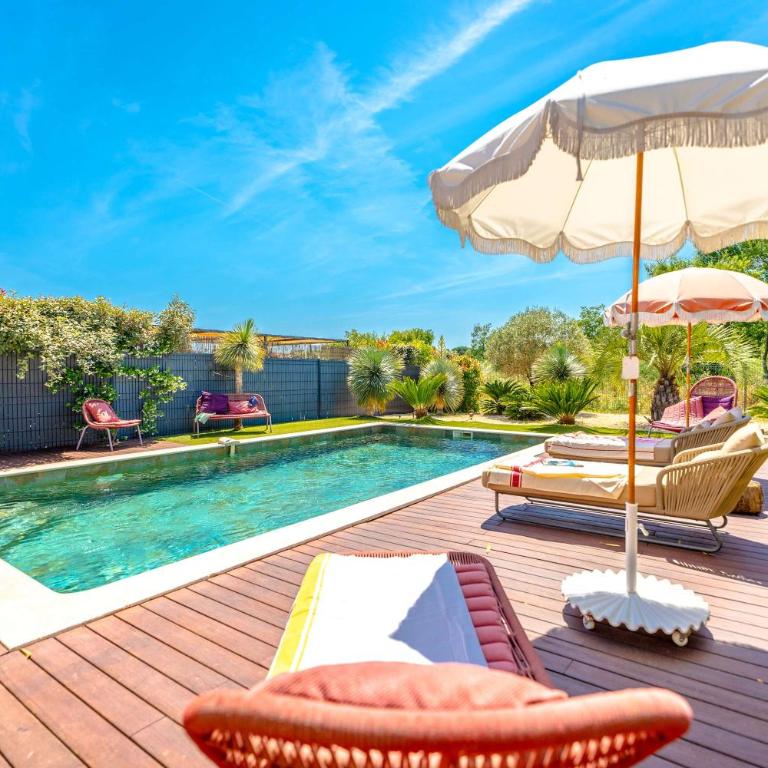 Villa Les Mures l Pool & Garden l Shellter Rentals - Villa - 46