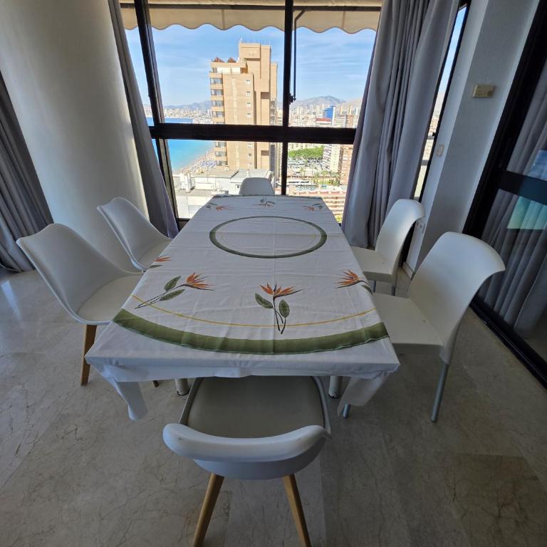 Apartamento Santa Margarita IF Benidorm - Three-Bedroom Apartment - 10