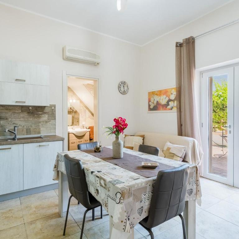Villa Marcella - Two-Bedroom House - 2