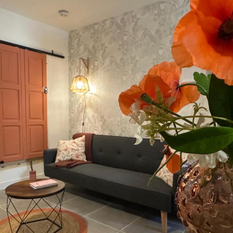 Résidence le 1564 Terracotta - Two-Bedroom Apartment - 1