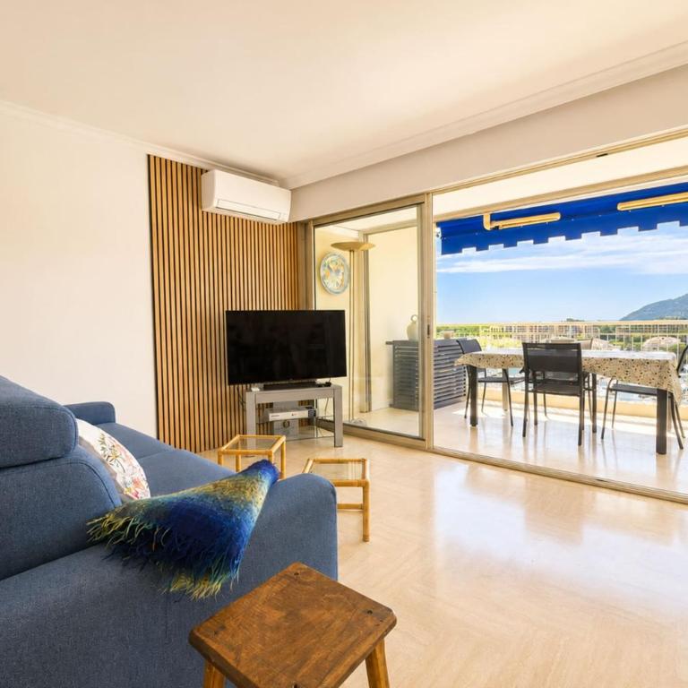 Appt 8 pers vue mer & piscine - 10 minutes de Cannes - Appartement - 4