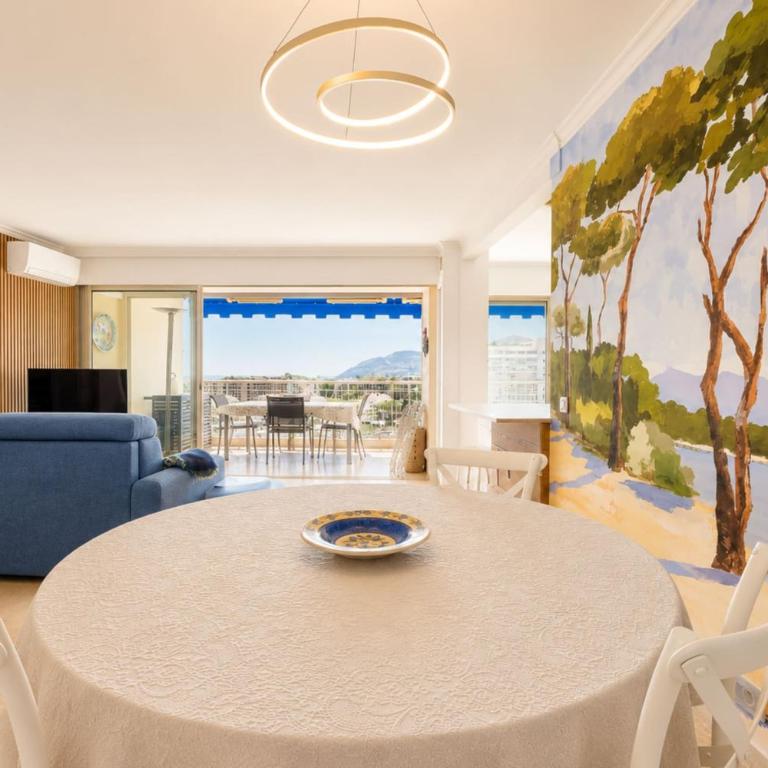 Appt 8 pers vue mer & piscine - 10 minutes de Cannes - Appartement - 9