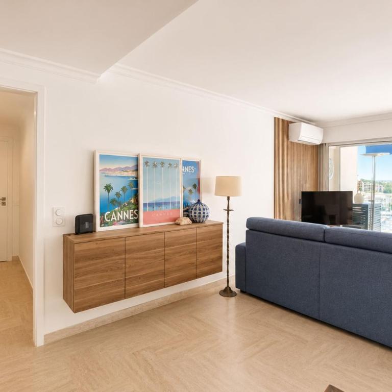 Appt 8 pers vue mer & piscine - 10 minutes de Cannes - Appartement - 8