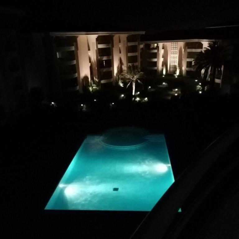 Appartement avec piscine - Appartement - 13
