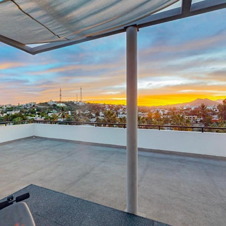 Downtown Condo with Great Views, Shared Pool, Hot Tub, & Grill - Vacation Home - 19