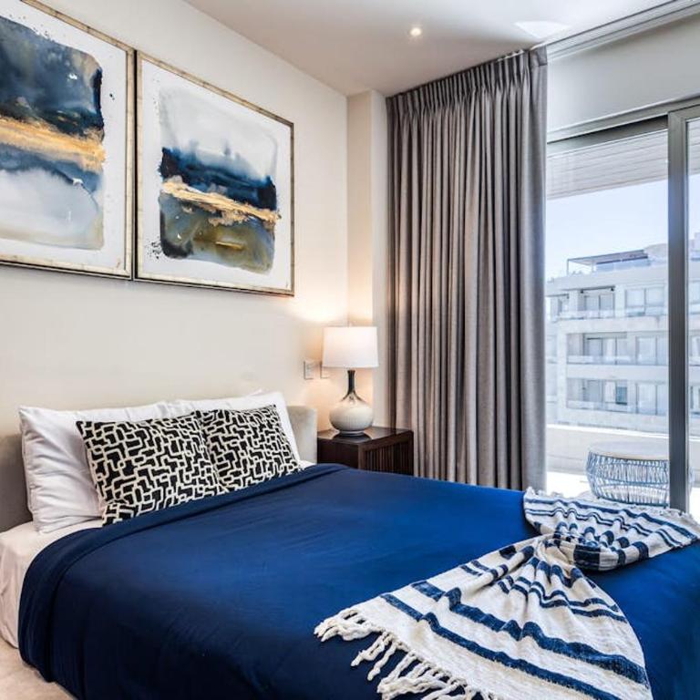 Exquisite Apartment with Balcony, TV, WiFi, Heated Pool & Gym/Fitness Room - Casa - 3