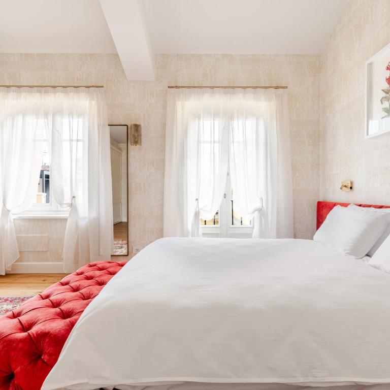 Palazzo Poste Suites - Deluxe King Room - 3