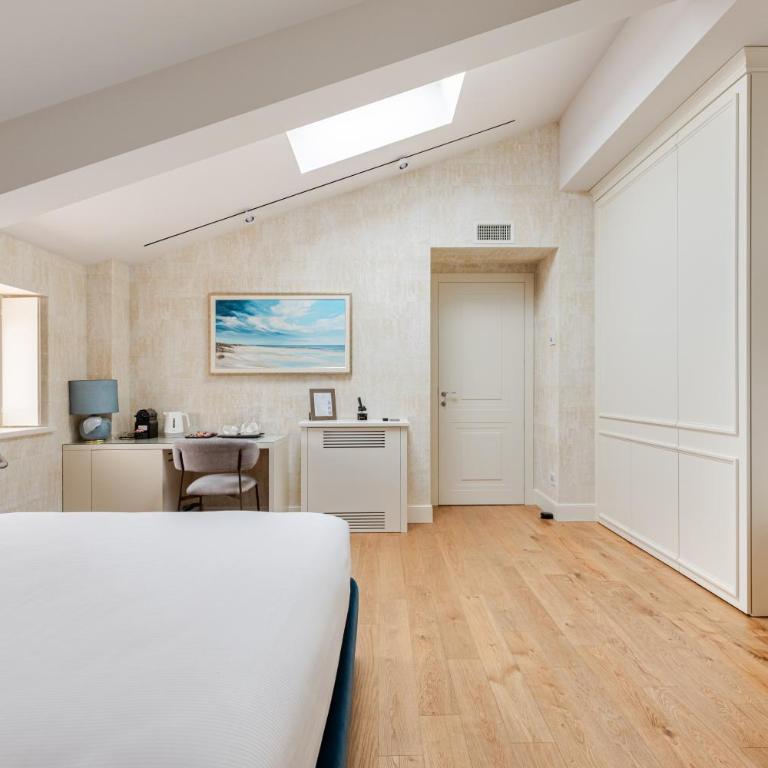 Palazzo Poste Suites - Deluxe Room - 3