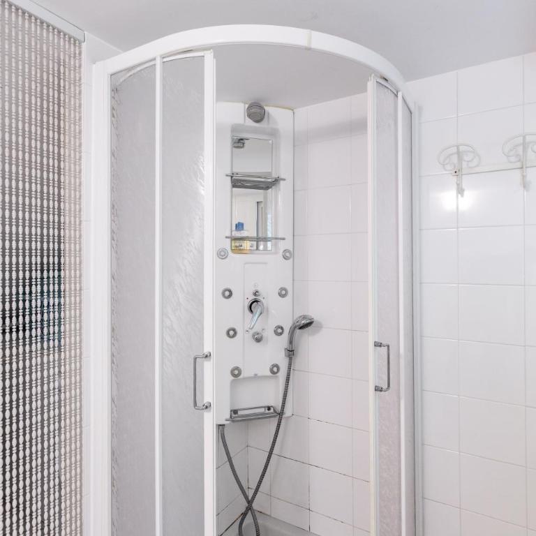 Hostdomus - Mariblù -with private parking - Appartamento con 2 Camere da Letto - 27