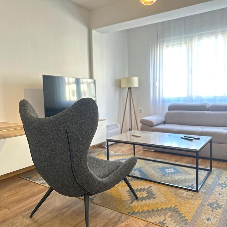 2 Bedroom Apartment in Tivat City Center - Two-Bedroom Apartment - 1