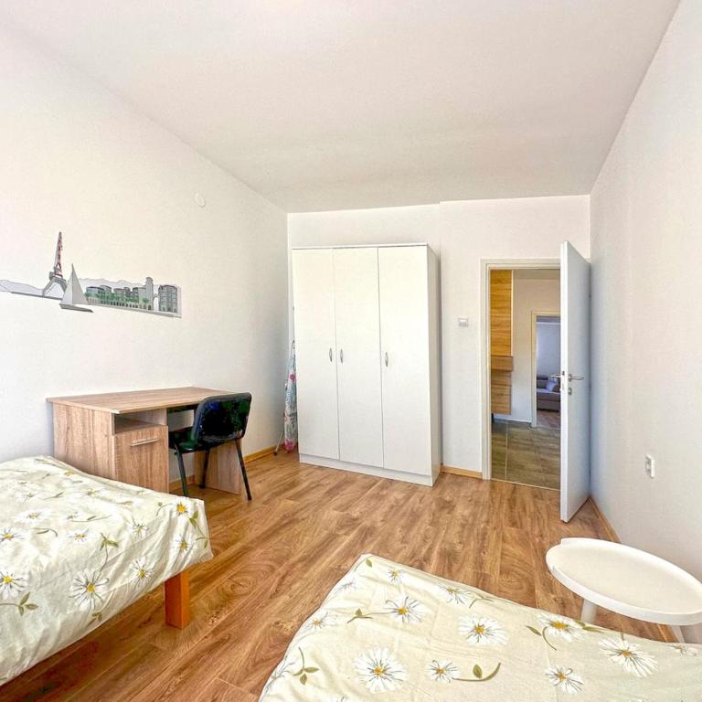 2 Bedroom Apartment in Tivat City Center - Two-Bedroom Apartment - 13