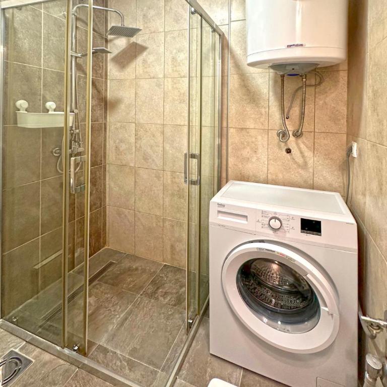 2 Bedroom Apartment in Tivat City Center - Two-Bedroom Apartment - 16