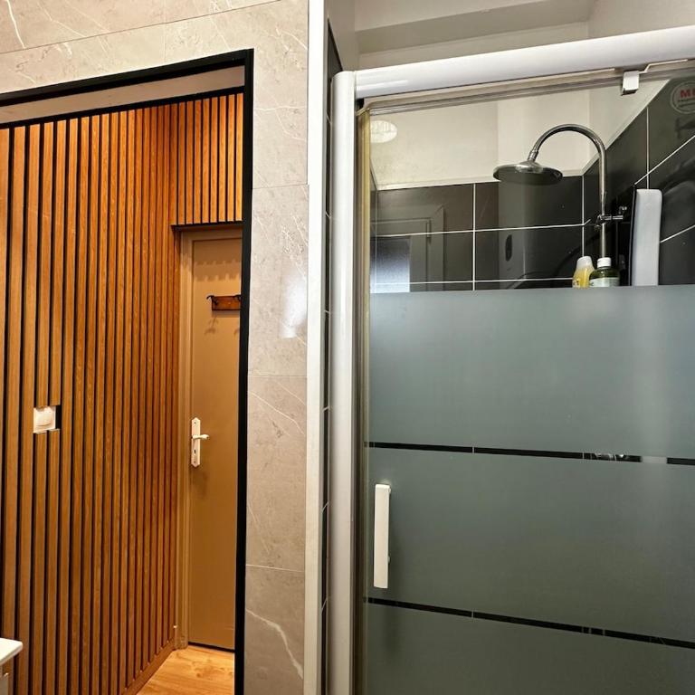 Constantine - elegant studio with private parking - Deluxe Studio - 22