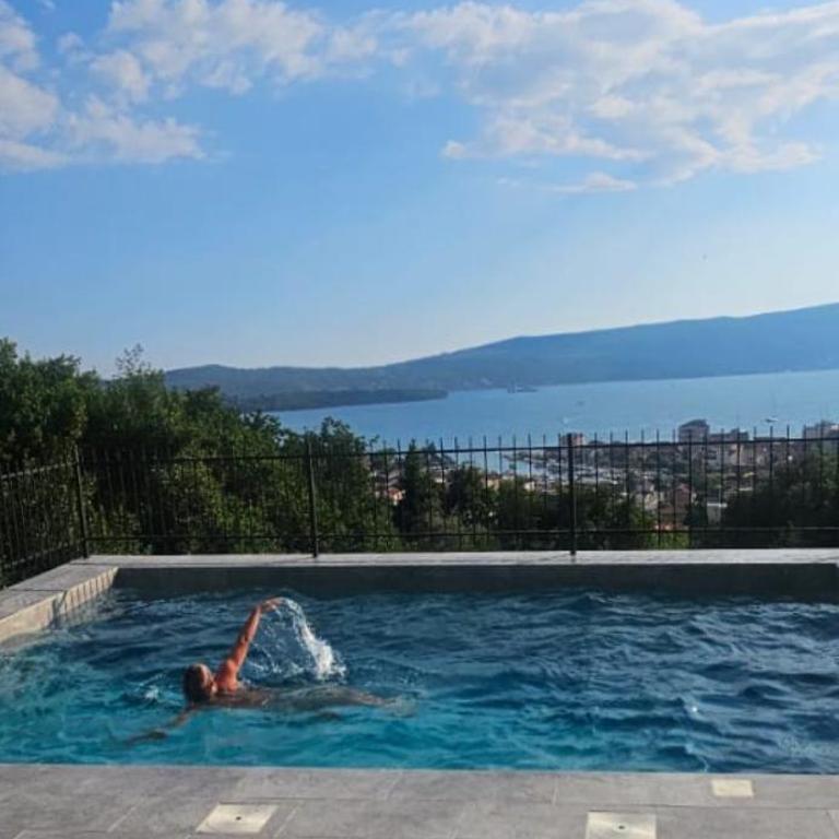 Damisa Lux Stan - Two-Bedroom Apartment with Sea View - 3