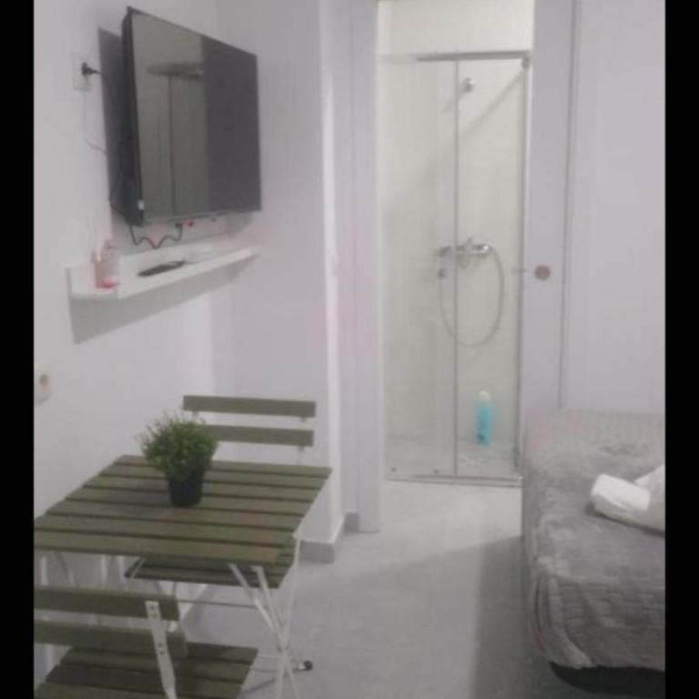 Estudio encantador cerca del carrefour rosaleda - Apartamento de 1 dormitorio - 26