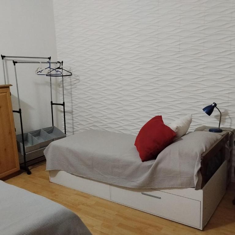 Hostel Familiar Estudiantil - Habitación Doble Pequeña - 2 camas - 11