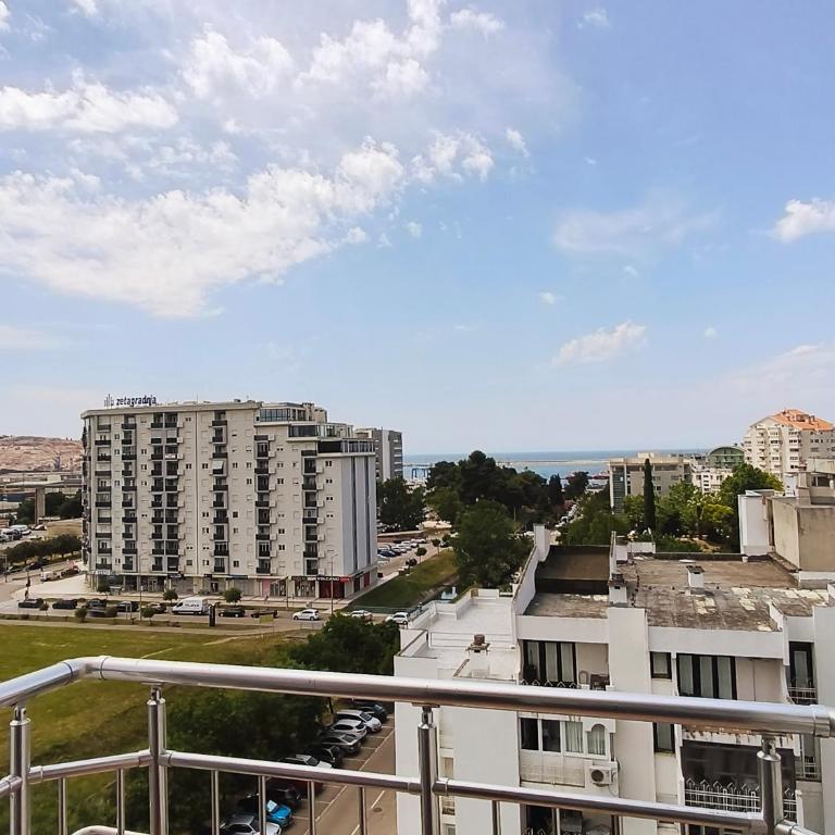 Good Inn - Studio Apartment with Sea View - 24