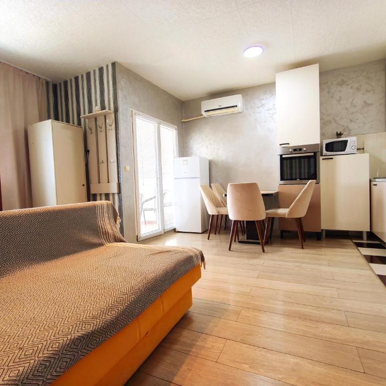 Good Inn - Studio Apartment with Sea View - 33