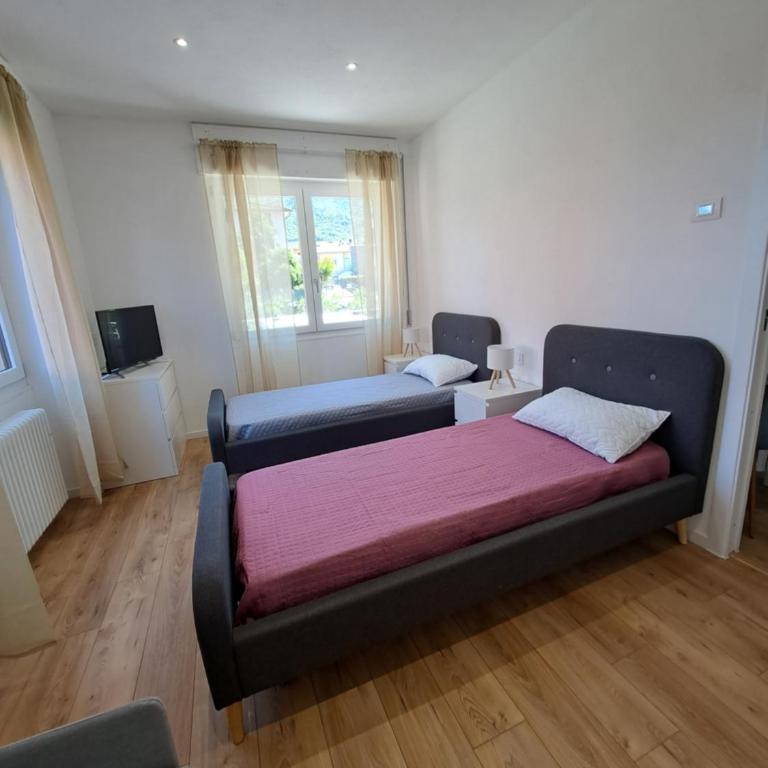 A stone's throw from the lake, a lovely apartment - Appartamento con 2 Camere da Letto - 13