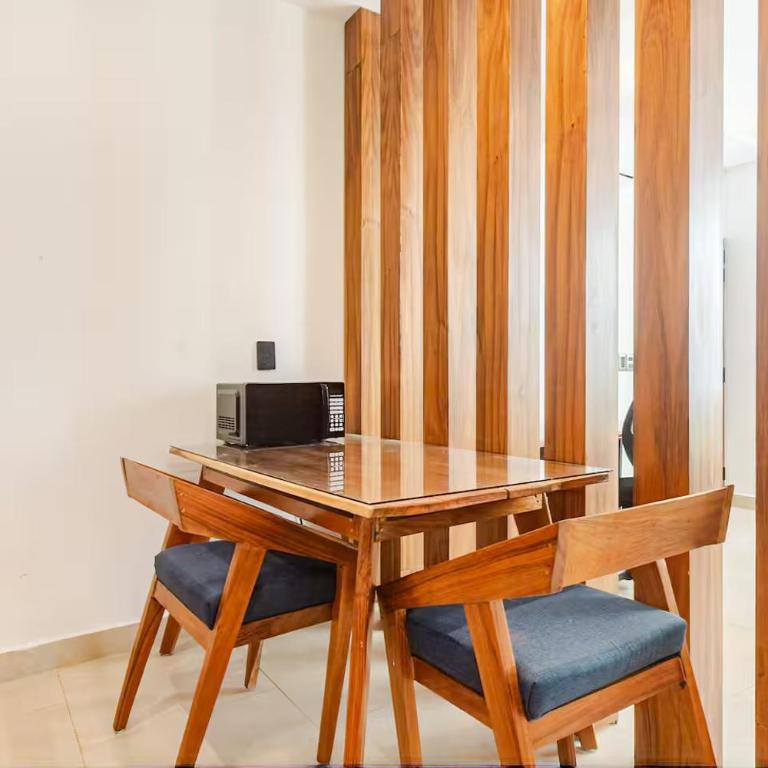 Akbal Cancun - One-Bedroom Loft Apartment with Balcony - 5