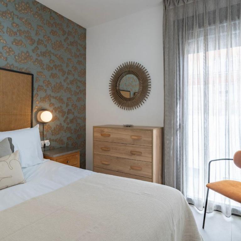 Stylish City-Centre Apartment with Private Terrace, Pool & Parking - Appartement - 10