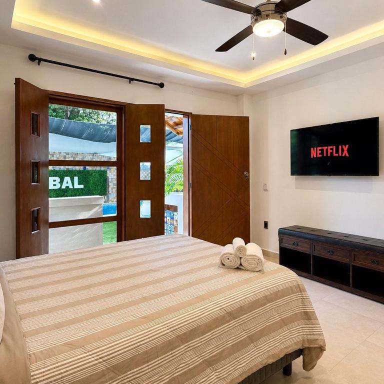 Akbal Cancun - Studio with Pool View - 2