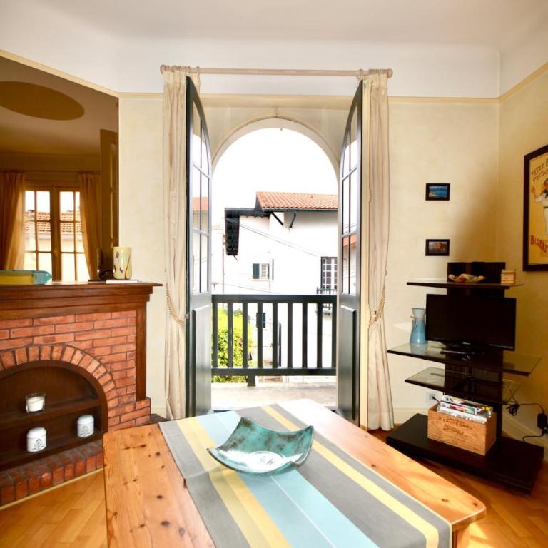Biarritz - Cozy 2-bedroom apartment - balcony - 6 people - Appartamento con 2 Camere da Letto - 24