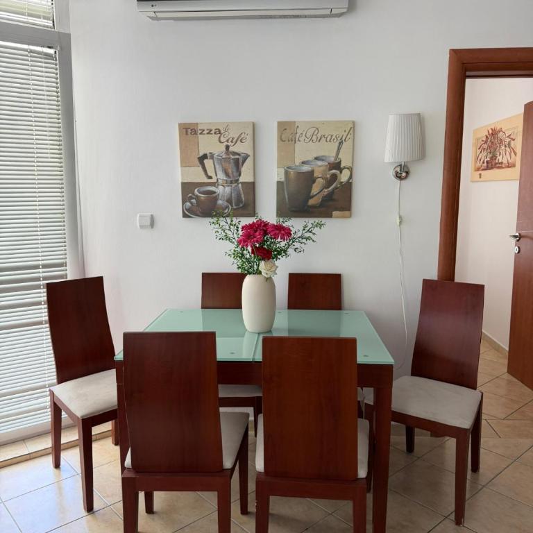 PRCPORTOapartmani - Apartman sa Pogledom na Bazen - 7