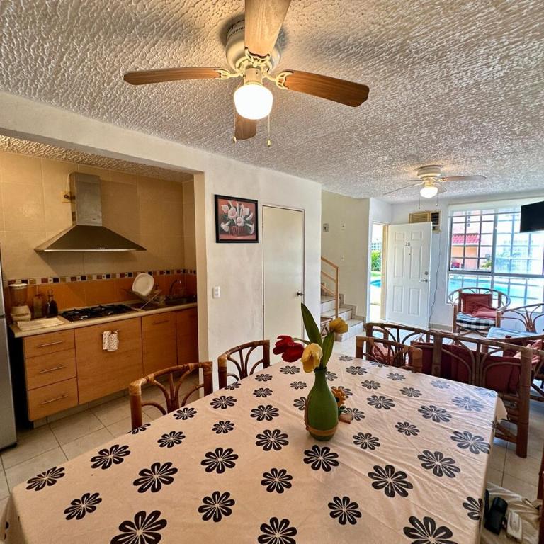 3 bedroom house with pool and palapa Acapulco - Casa de 3 dormitorios - 20
