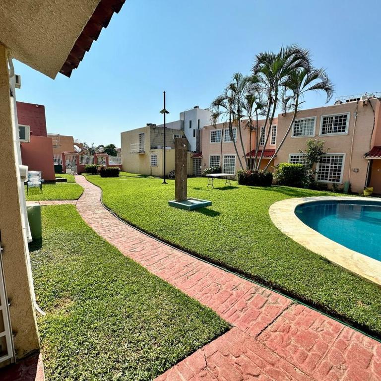 3 bedroom house with pool and palapa Acapulco - Casa de 3 dormitorios - 32