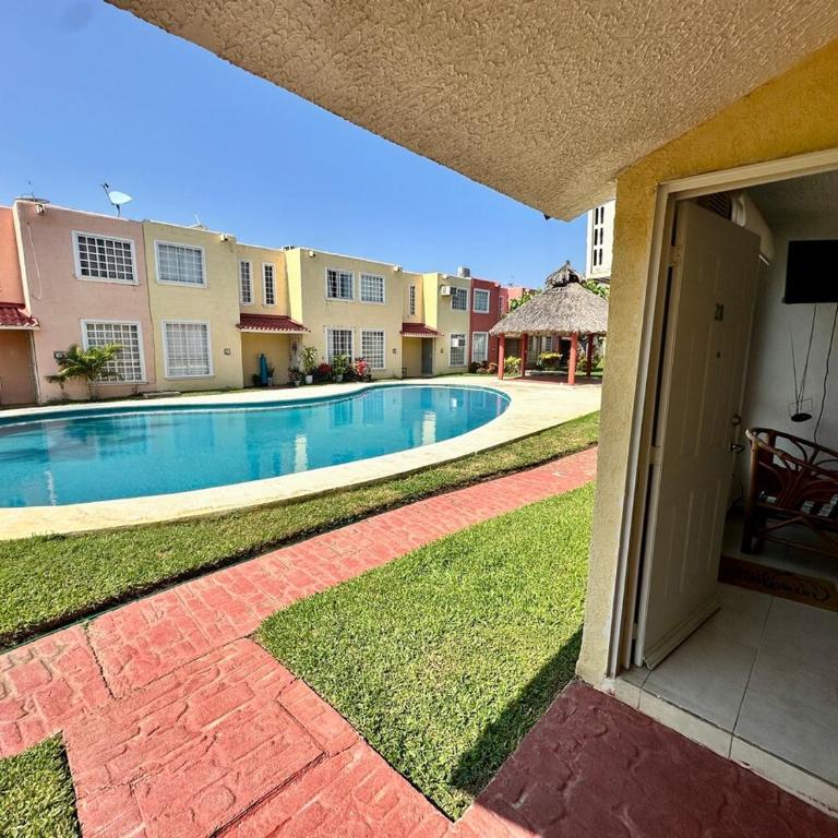3 bedroom house with pool and palapa Acapulco - Casa de 3 dormitorios - 33