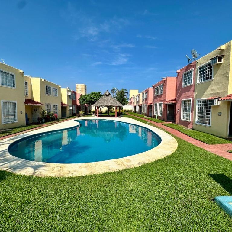 3 bedroom house with pool and palapa Acapulco - Casa de 3 dormitorios - 45