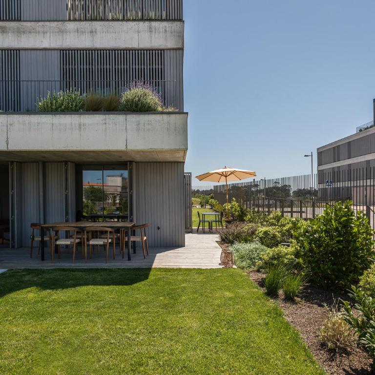 foxos-apartment - Two-Bedroom Apartment with Garden View - 13