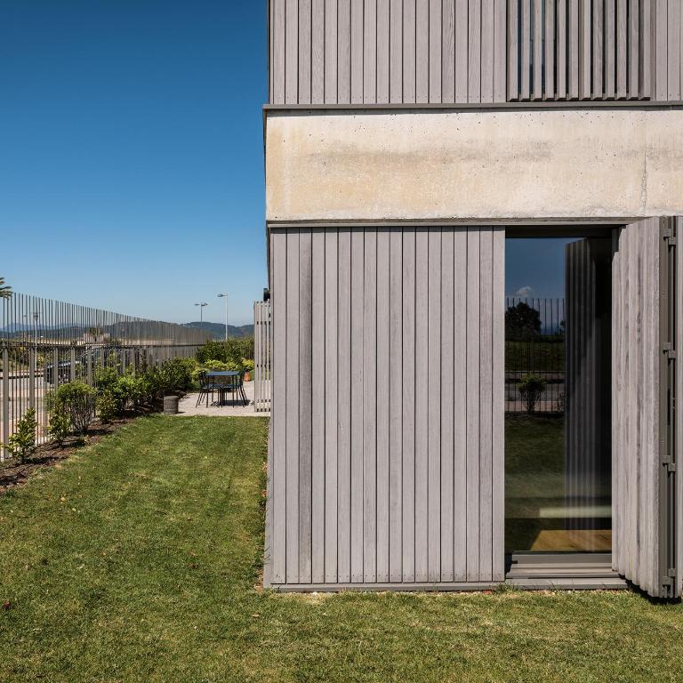 foxos-apartment - Two-Bedroom Apartment with Garden View - 17