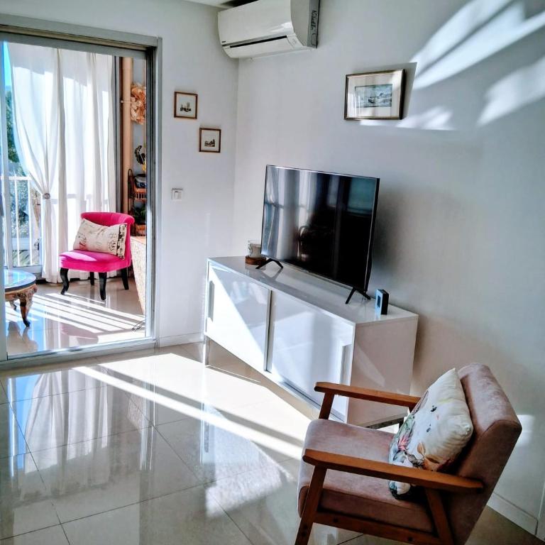 Le Patio Azur Piscine, soleil et parking gratuit - One-Bedroom Apartment - 2