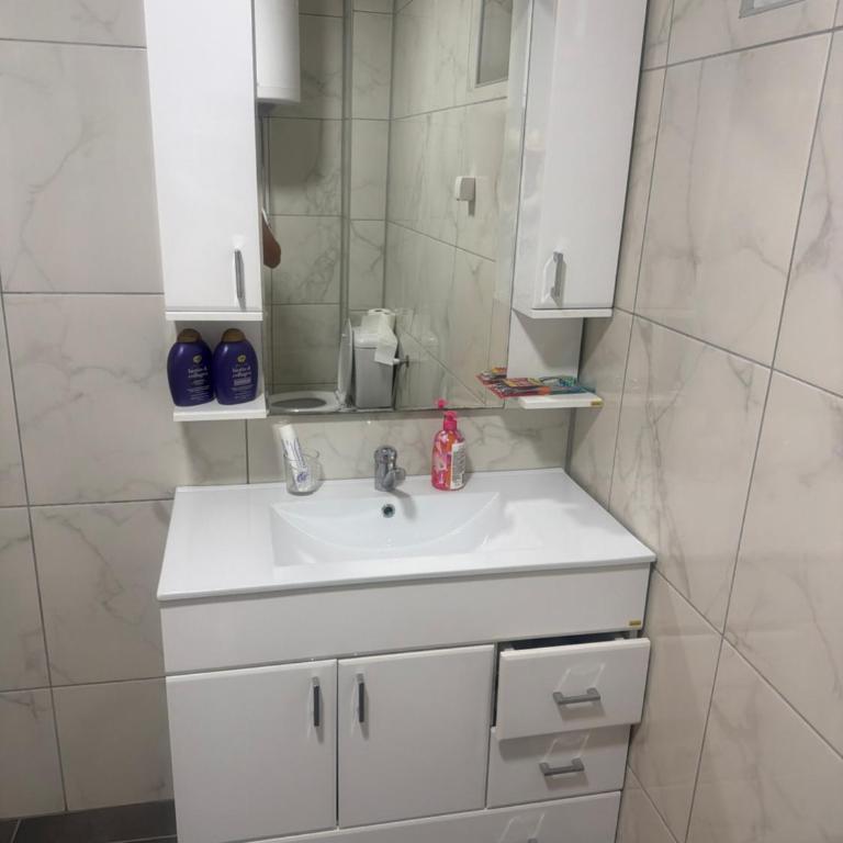 Eden - Apartman sa 1 Spavaćom Sobom - 4
