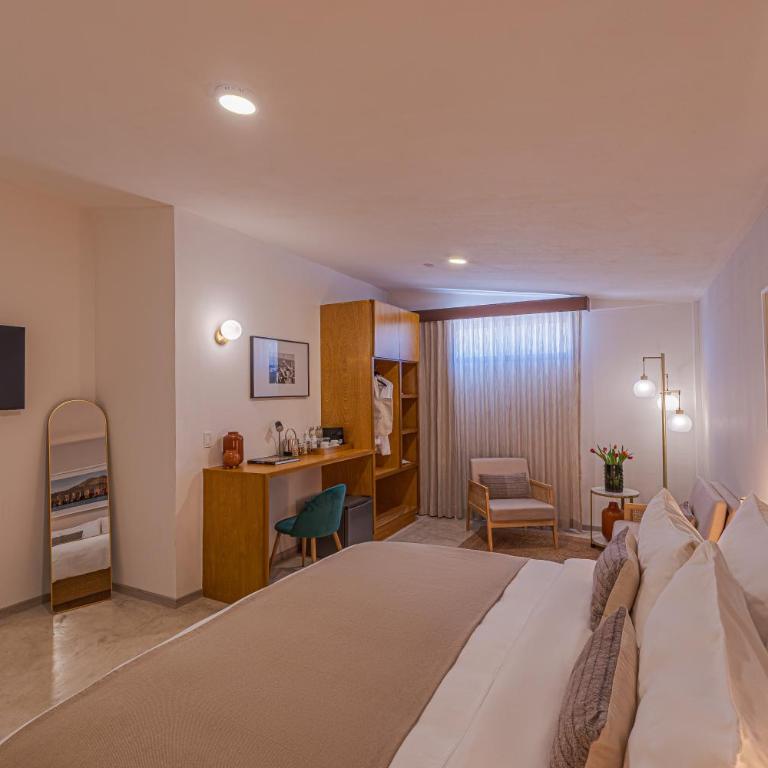 Abasolo Clubhouse - Habitación Superior con cama extragrande - 2