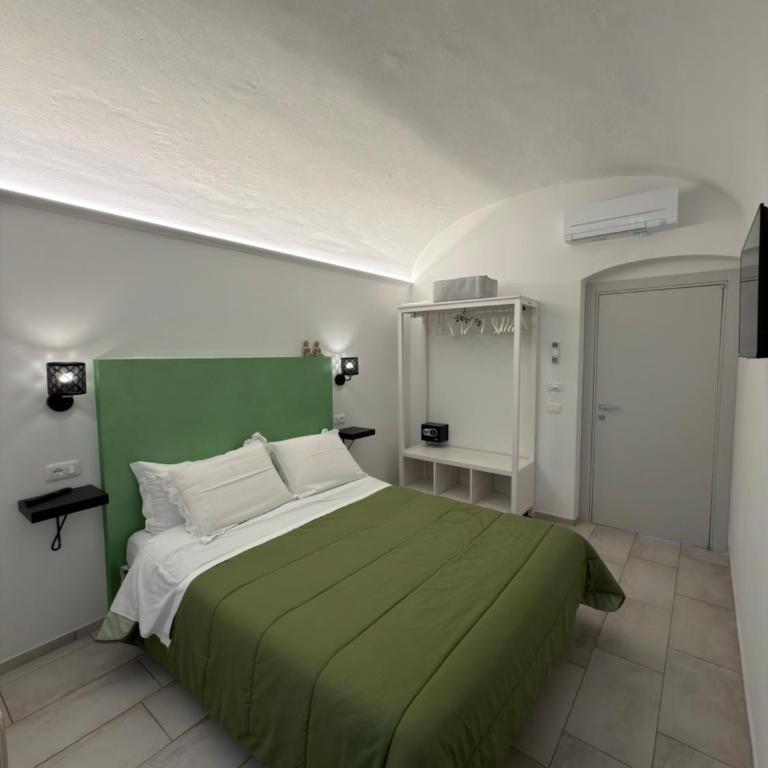 B&B Piccola Stella - Quadruple Room with Private Bathroom - 3